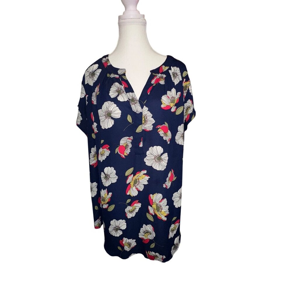 Floral Navy Womens Tunic Top With Short Sleeves  Size 2X